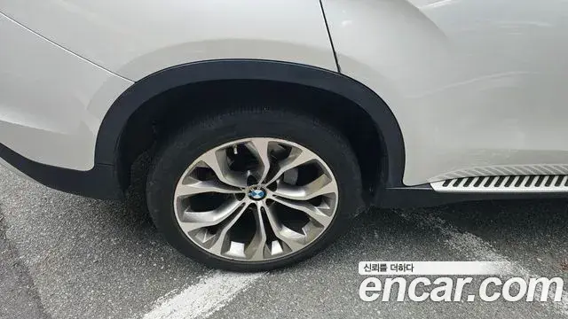 BMW X6 2018 — Photo 15/18