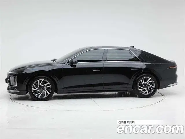 Hyundai Grandeur 2023 — Фото 2/20
