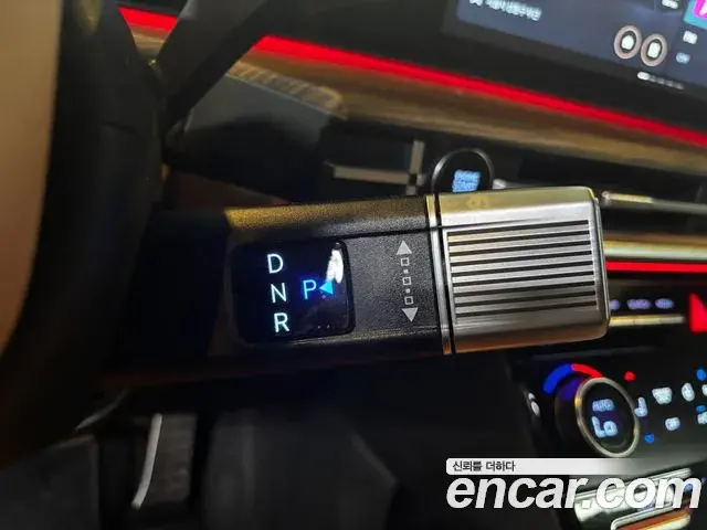 Hyundai Santa Fe 2024 — Şəkil 12/19