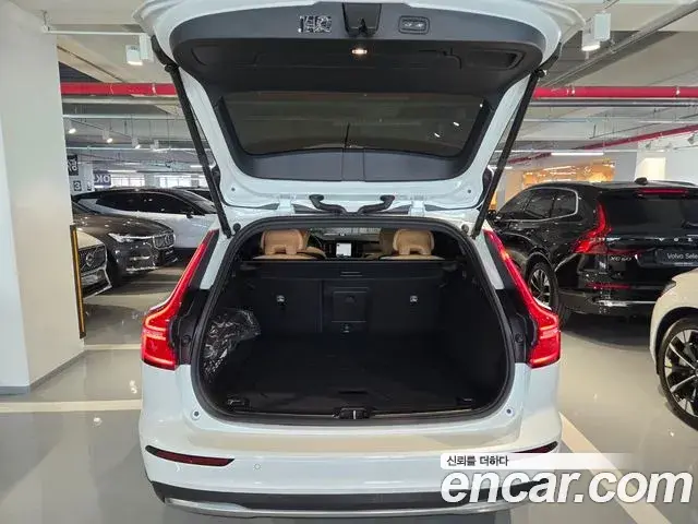 Volvo V60 Cross Country 2026 — Şəkil 15/19