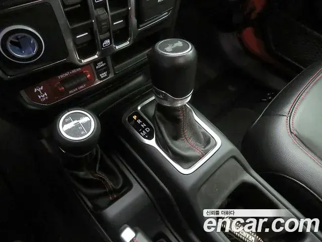 Jeep Wrangler 2021 — Фото 10/20