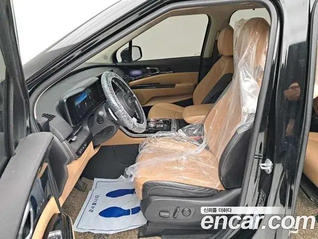 Kia Carnival 2020 — Фото 11/20