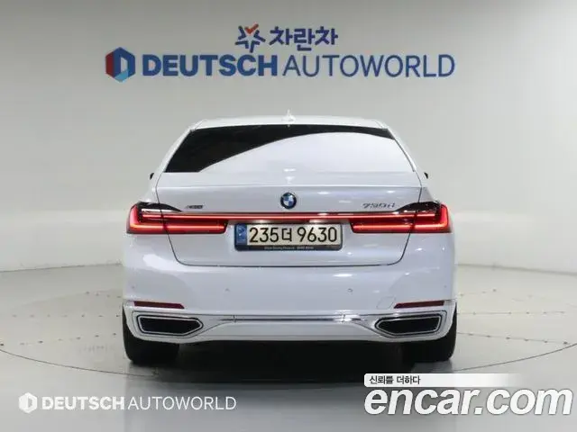 BMW 7 Series 2022 — Фото 3/20