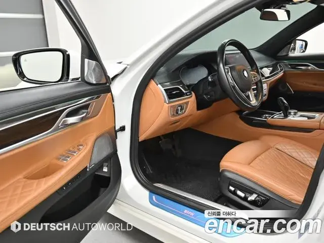 BMW 7 Series 2022 — Фото 11/20