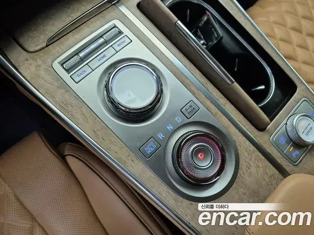 Genesis GV80 2023 — Photo 16/19
