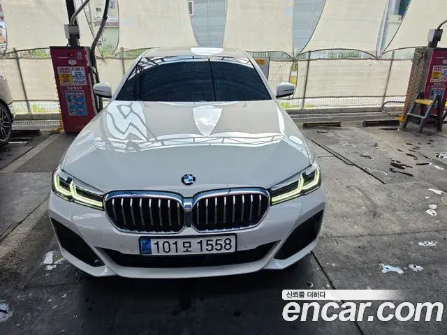 BMW 5 Series 2023 — Фото 1/7