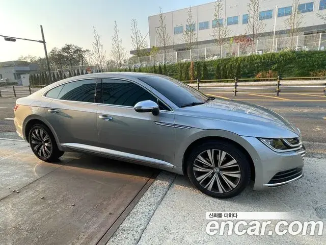 Volkswagen Arteon 2019 — Фото 3/11