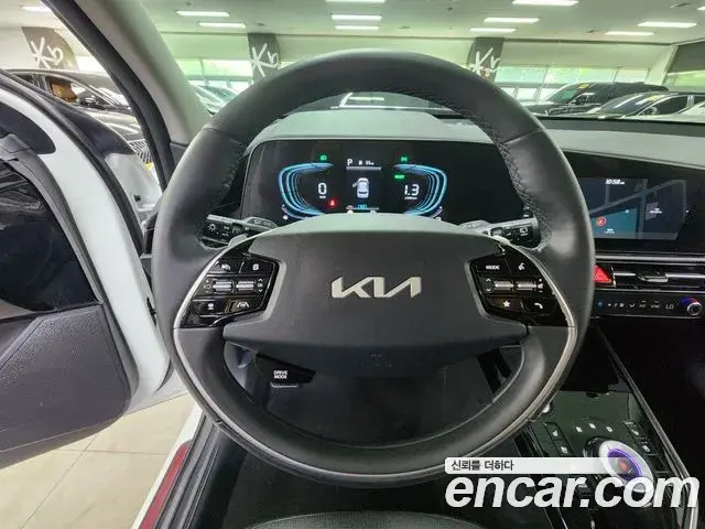 Kia Niro 2025 — Фото 5/20
