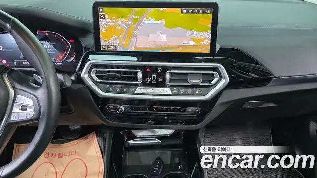 BMW X4 2022 — Фото 14/20