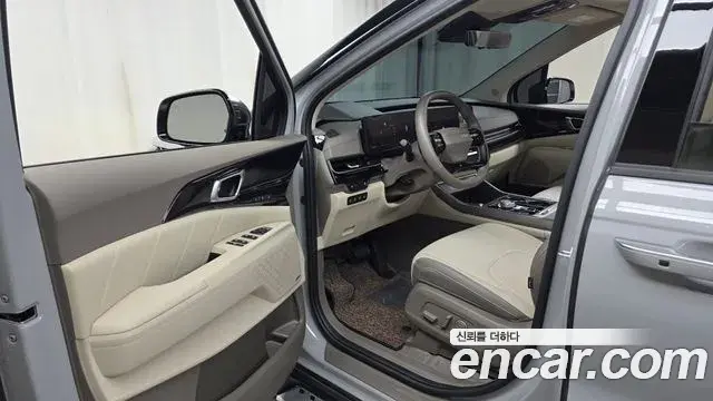 Kia Carnival 2025 — Photo 5/35