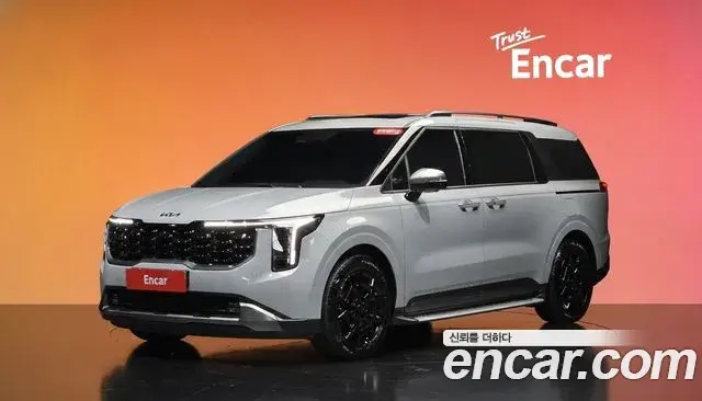 Kia Carnival 2025 — Photo 4/35