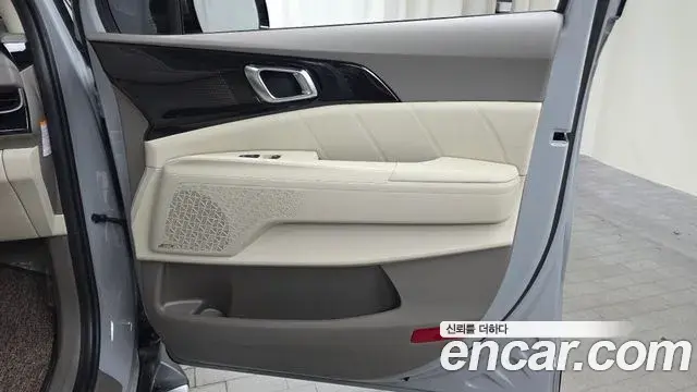 Kia Carnival 2025 — Photo 20/35