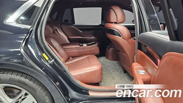 Genesis G90 2022 — Фото 12/20