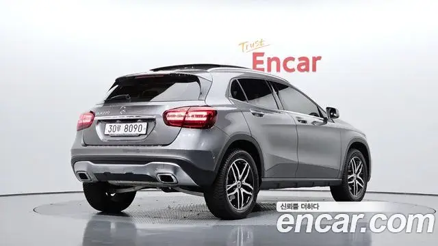 Mercedes-Benz GLA-Class 2018 — Фото 2/20