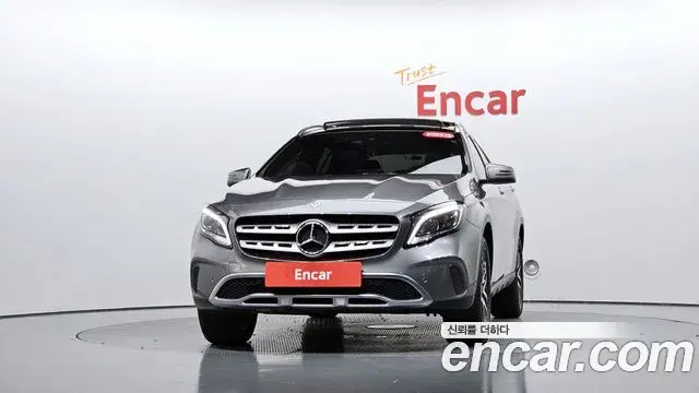 Mercedes-Benz GLA-Class 2018 — Фото 3/20