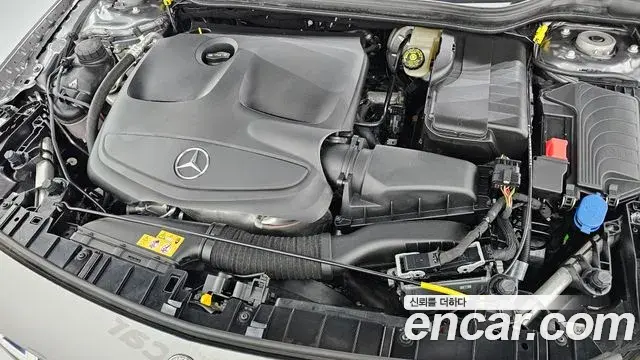 Mercedes-Benz GLA-Class 2018 — Фото 6/20