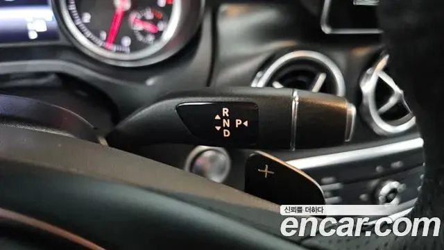 Mercedes-Benz GLA-Class 2018 — Фото 9/20