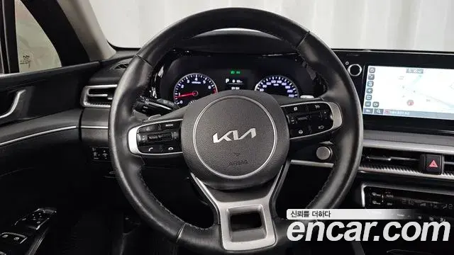 Kia K5 2022 — Фото 13/20