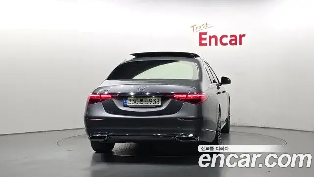 Mercedes-Benz S-Class 2021 — ფოტო 31/33