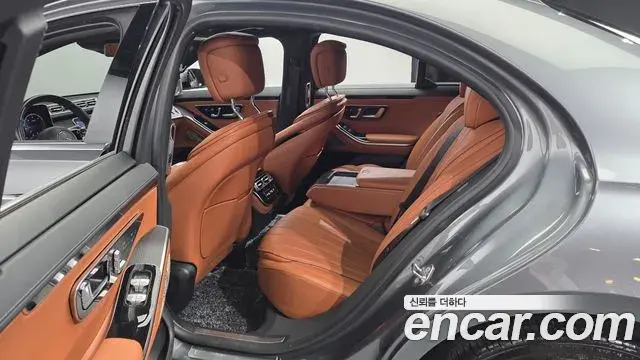 Mercedes-Benz S-Class 2021 — ფოტო 7/33