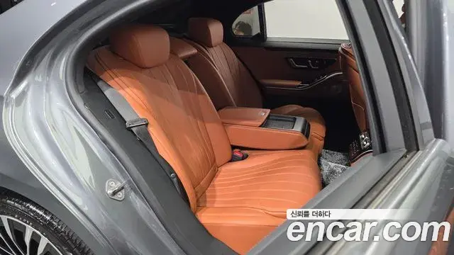 Mercedes-Benz S-Class 2021 — ფოტო 17/33