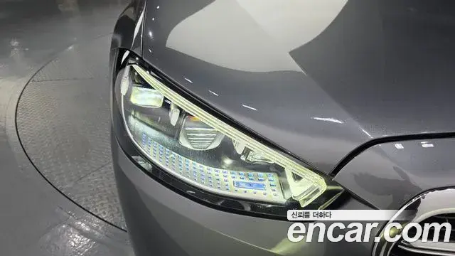 Mercedes-Benz S-Class 2021 — ფოტო 23/33