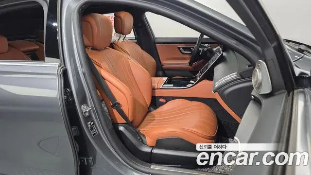 Mercedes-Benz S-Class 2021 — ფოტო 8/33
