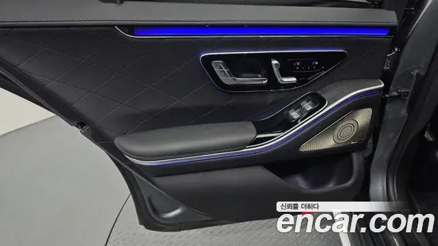 Mercedes-Benz S-Class 2021 — ფოტო 25/35