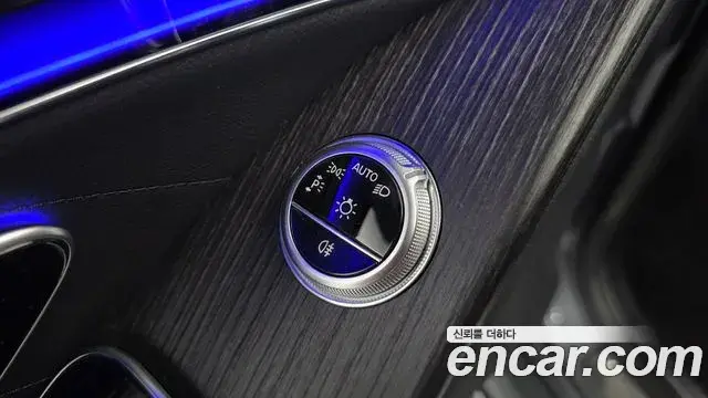 Mercedes-Benz S-Class 2021 — ფოტო 30/35