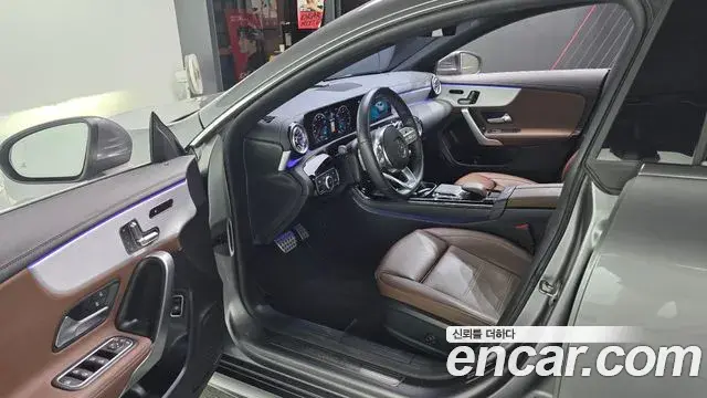 Mercedes-Benz CLA-Class 2021 — Фото 10/20