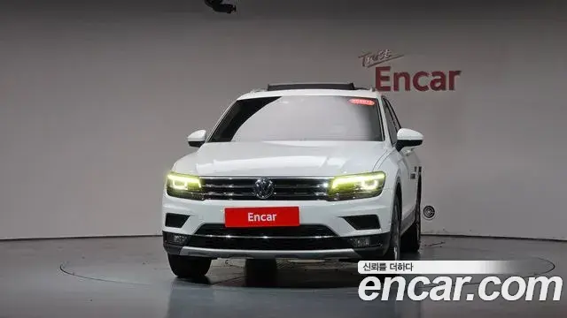 Volkswagen Tiguan 2018 — Şəkil 10/37