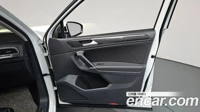 Volkswagen Tiguan 2018 — Şəkil 3/37