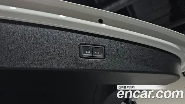 Volkswagen Tiguan 2018 — Şəkil 8/37