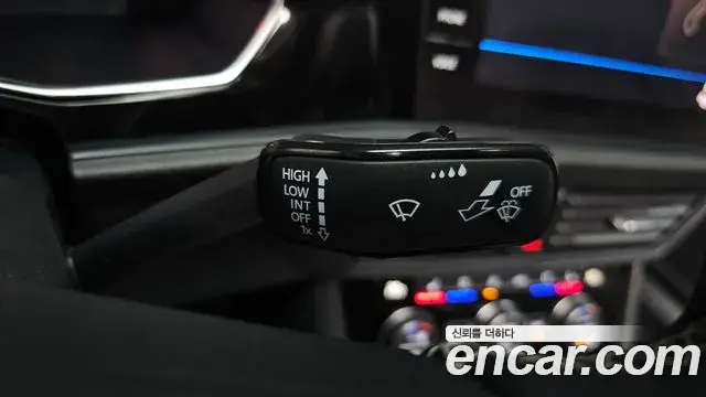 Volkswagen Jetta 2023 — ფოტო 8/35