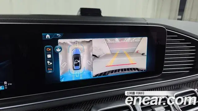 Mercedes-Benz GLE-Class 2025 — Фото 15/20