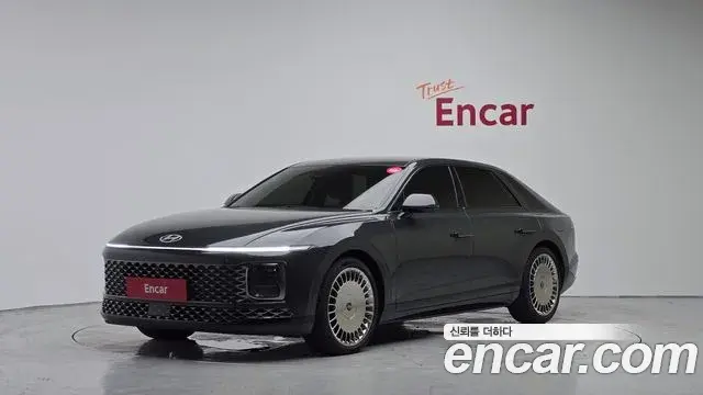 Hyundai Grandeur 2023 — Фото 1/20