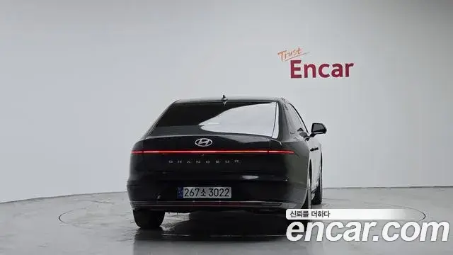Hyundai Grandeur 2023 — Фото 4/20