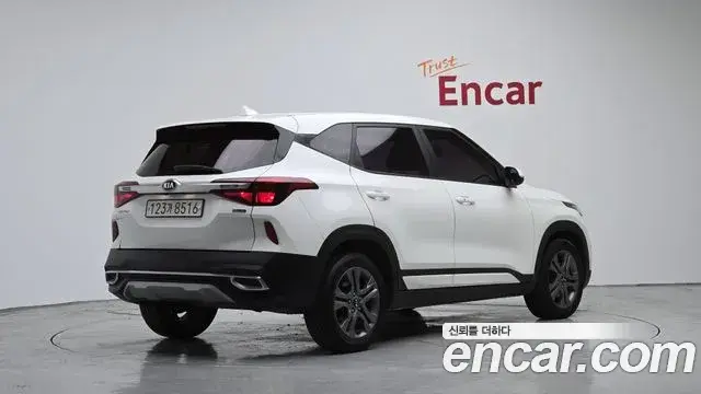Kia Seltos 2020 — ფოტო 1/20