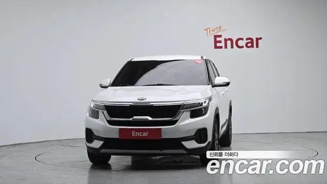 Kia Seltos 2020 — ფოტო 19/20