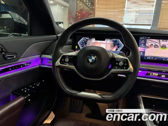 BMW 7 Series 2023 — Фото 11/20
