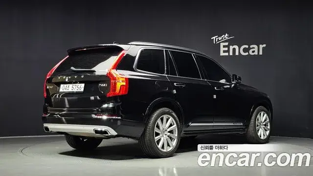 Volvo XC90 2019 — Фото 2/20