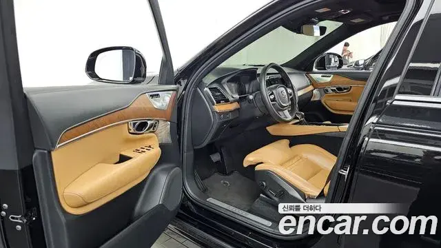 Volvo XC90 2019 — Фото 10/20