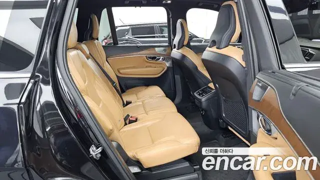 Volvo XC90 2019 — Фото 12/20