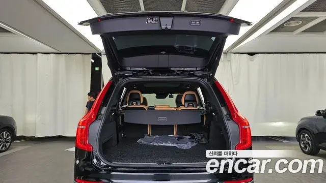 Volvo XC90 2019 — Фото 20/20