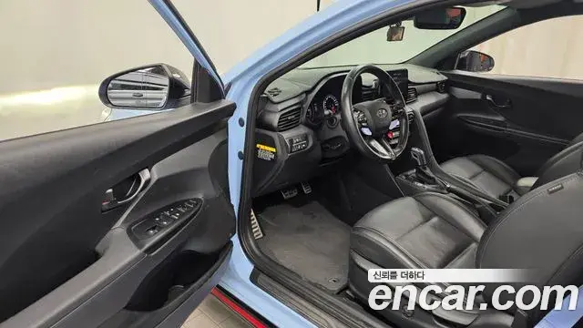 Hyundai Veloster 2020 — Фото 10/20