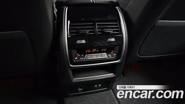 BMW X5 2025 — Фото 18/20