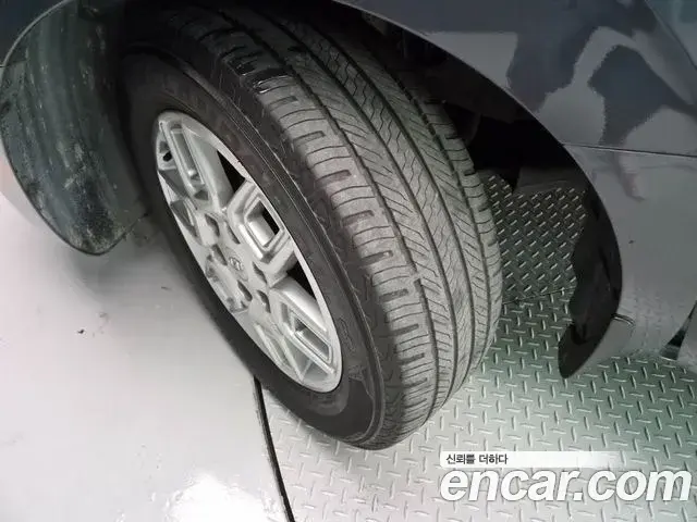 Hyundai Staria 2022 — Фото 18/20