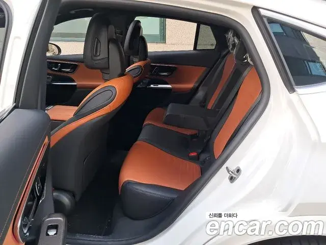 Mercedes-Benz GLC-Class 2024 — Şəkil 12/20