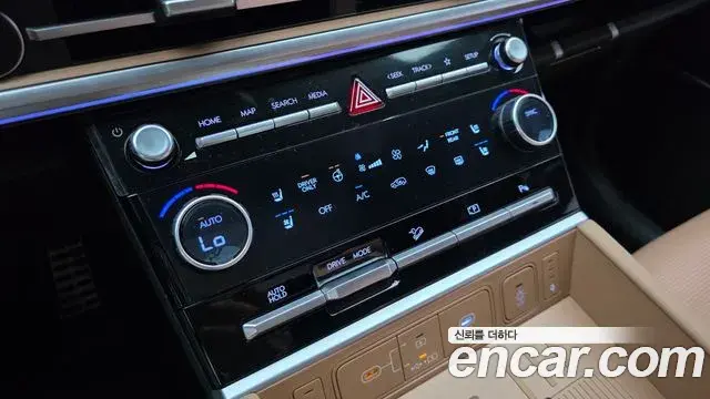 Hyundai Santa Fe 2026 — Фото 16/20