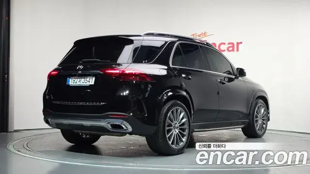 Mercedes-Benz GLE-Class 2025 — ფოტო 23/33